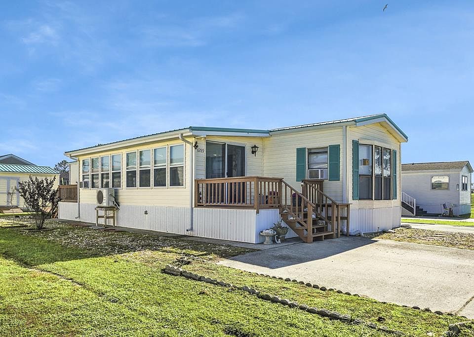 1st image of 8289 Sea Breeze Dr