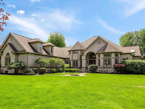 3rd image of 4075 Black Willow Ct