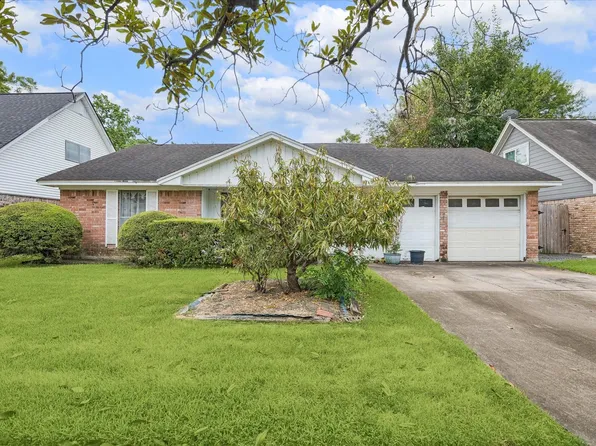 9727 Blankenship Dr, Houston, TX 77080