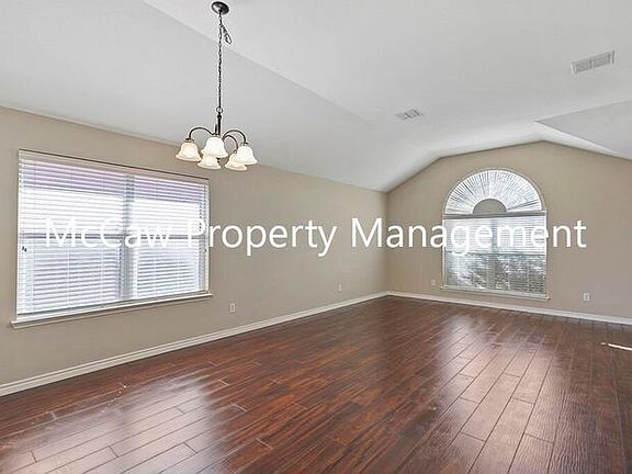 3rd image of 8416 Horse Whisper Ln