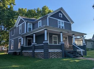 109 E Division St, Bloomington, IL