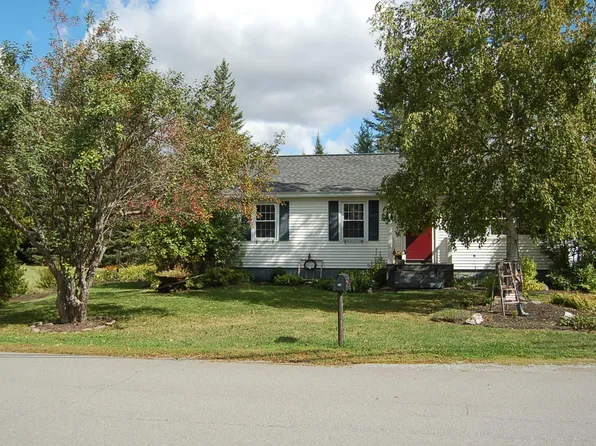 28 Sunset Avenue, Hampden, ME 04444