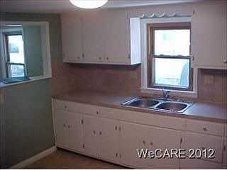 4th image of 1031 N Central Ave