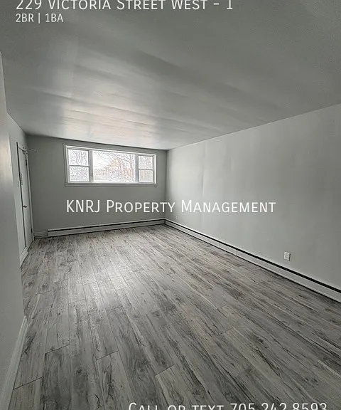 229 Victoria St W #1 — Photo 5