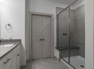 669 Vista Oaks Rd, Lewisville, TX 75067