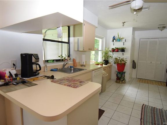 5th image of 273 W Sugarberry Ln