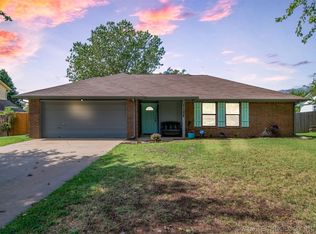 11226 S Ash St, Jenks, OK 74037