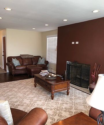 2nd image of 6248 N Whipple St