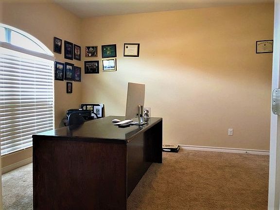 4th image of 107 Majestic Palm Dr