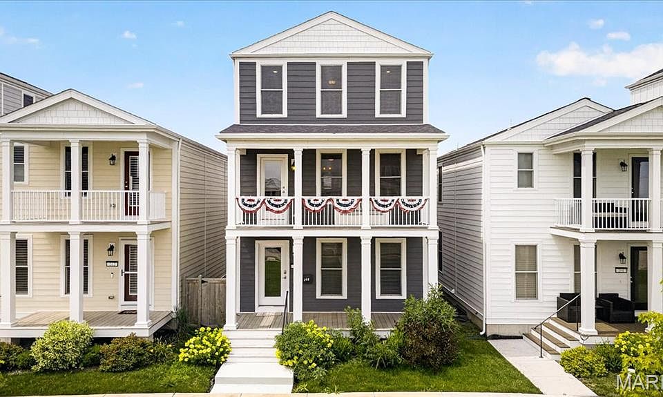 1st image of 208 Freehold Rock Way