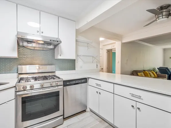 275 Webster Avenue image 4 of 15