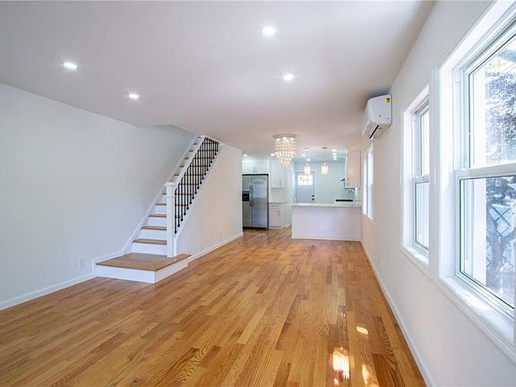 4th image of 5523 Avenue M