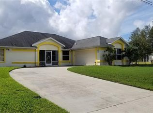 2002 NE 2nd Ter, Cape Coral, FL 33909