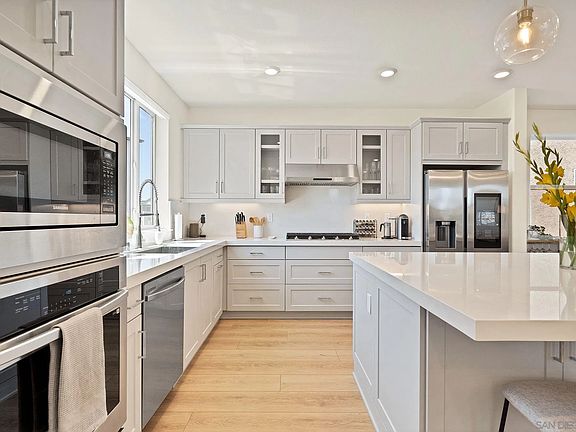 2nd image of 8129 Rose Quartz Cir
