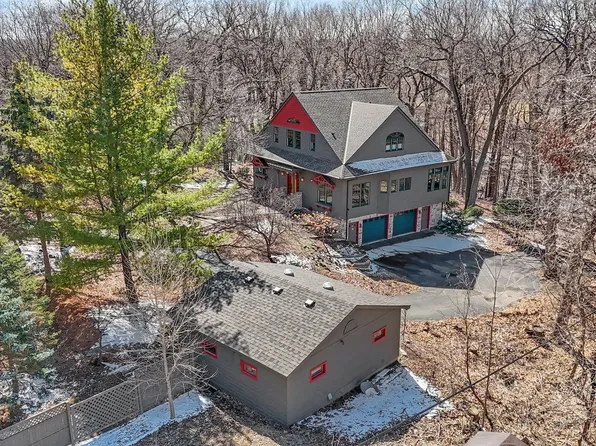 2486 Hemlock Ln N, Plymouth, MN 55441