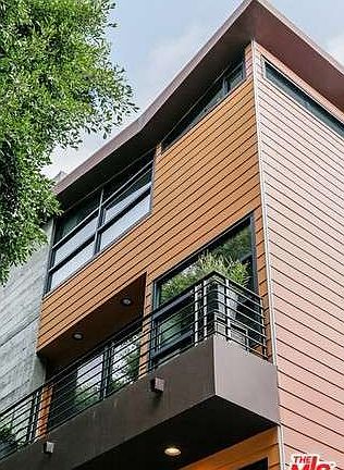 4th image of 1411 Main St #2