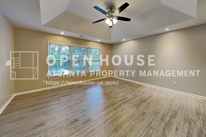 5404 Oxford Chase Way — Photo 10