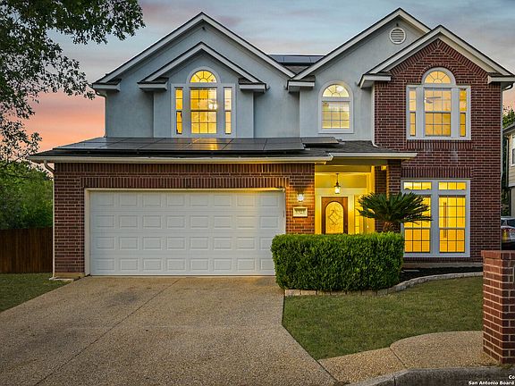 4th image of 1323 Brook Bluff