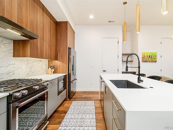 4th image of 1724 Irving Street #6