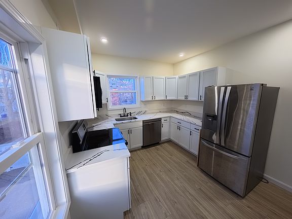 5th image of 11 Adams St Floor 2