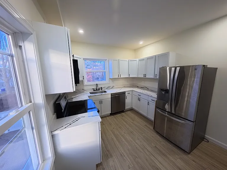 11 Adams St #2 — Photo 5