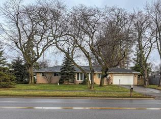 2079 E Hill Rd, Grand Blanc, MI 48439