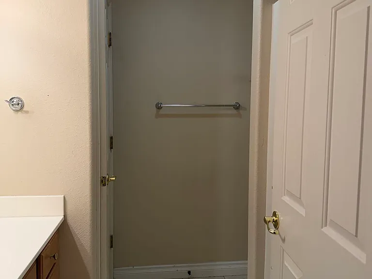 6401 Triple Crown Ln — Photo 4