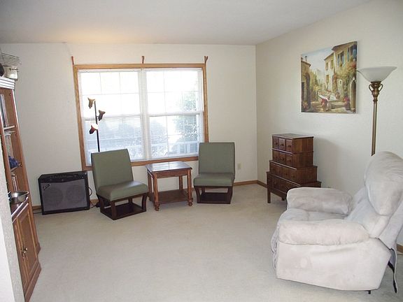 LR view back from the open DR.  Lots of light and nice open floorplan is a buyers dream. 