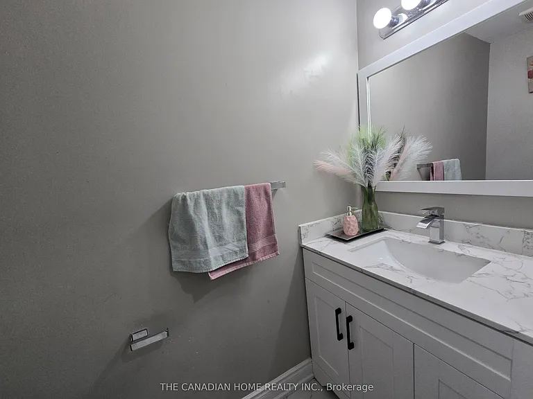 12 Norma Cres — Photo 7