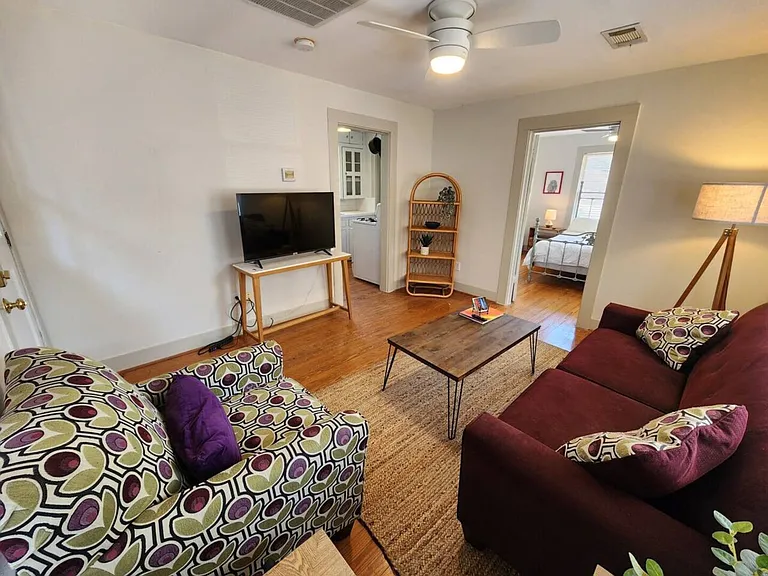 E 11th 1/2 St — Photo 4