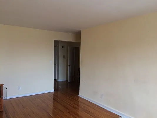 Rented by Smart NY Realty LLC | media 4