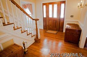 3rd image of 1345 Doris Cir