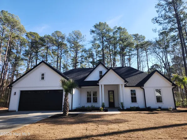 477 Oakwood Drive NW, Calabash, NC 28467