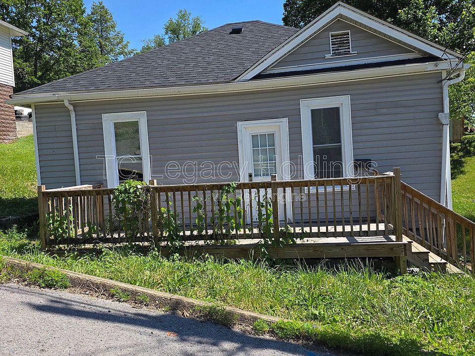 1st image of 614 Hart St #614