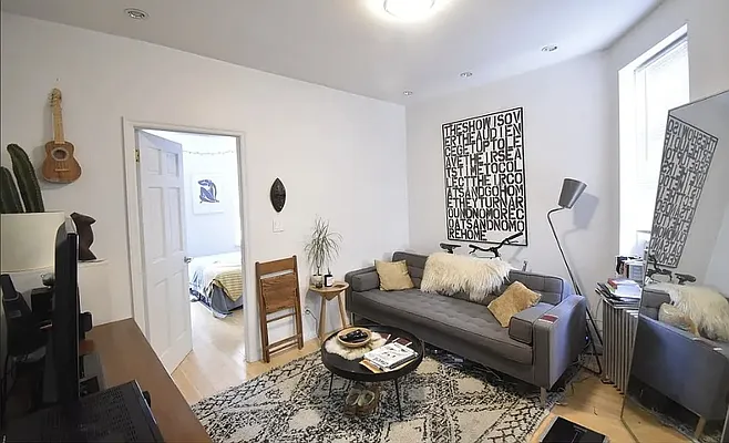 Rented by Wyllie Real Estate | media 10