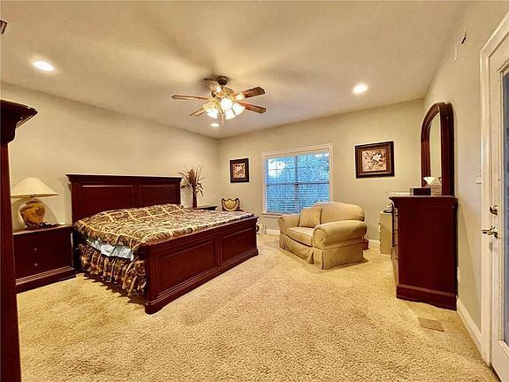 2nd image of 5436 River Plantation Dr