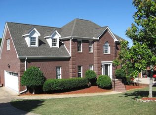1903 Bay Pointe Dr, Hixson, TN 37343