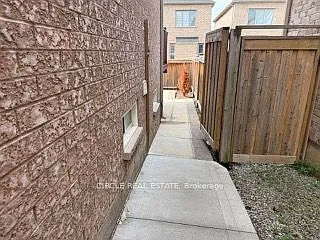 2 bed, $1,800 — Photo 3