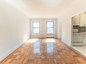 9747 Shore Rd, Brooklyn, NY