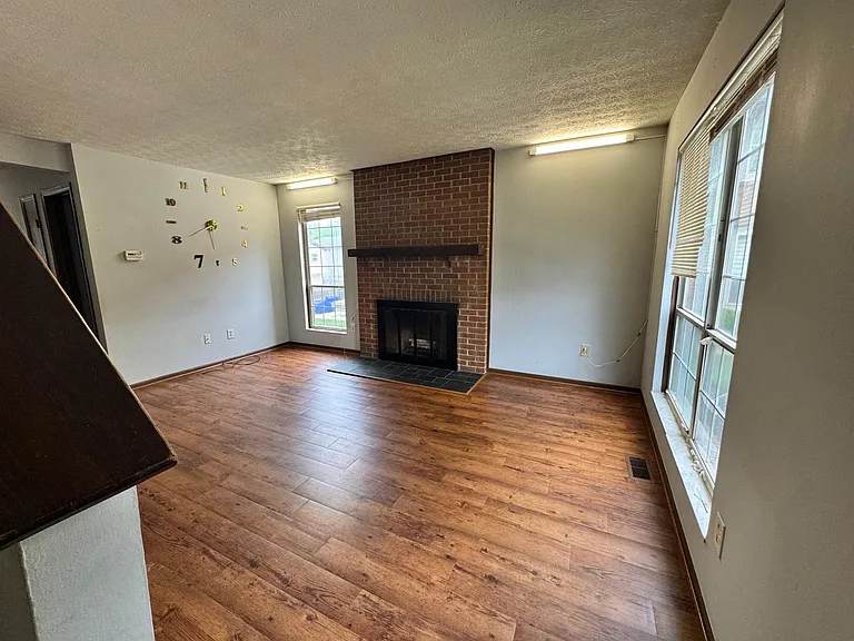 5266 Griffen House Ct — Photo 5