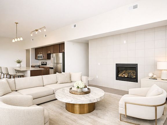 2nd image of 403 8th Ave SE #105