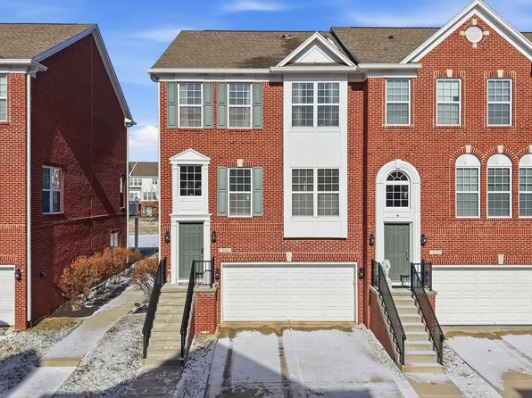 806 Ivy Ln, Carmel, IN 46032