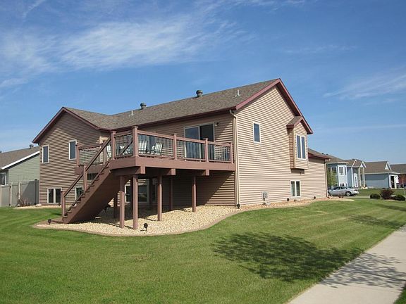 4th image of 1733 Street Cir S #35