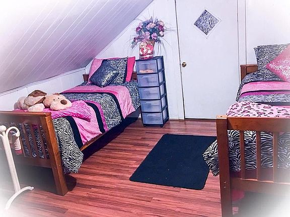 1st bedroom upstairs 