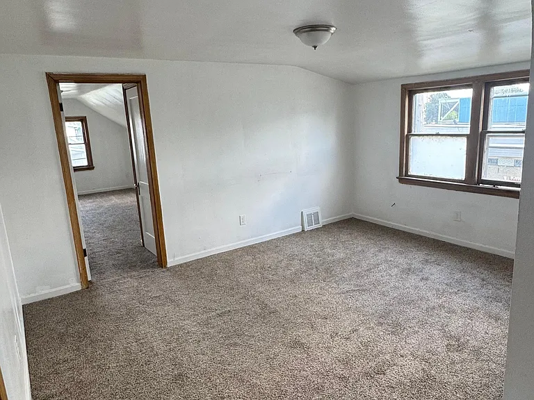 3542 W 119th St #2 — Photo 3