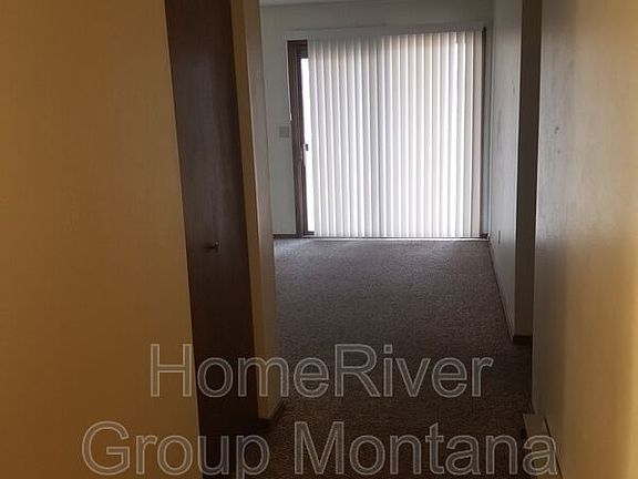 4th image of 2212 Foothills Ct APT 4