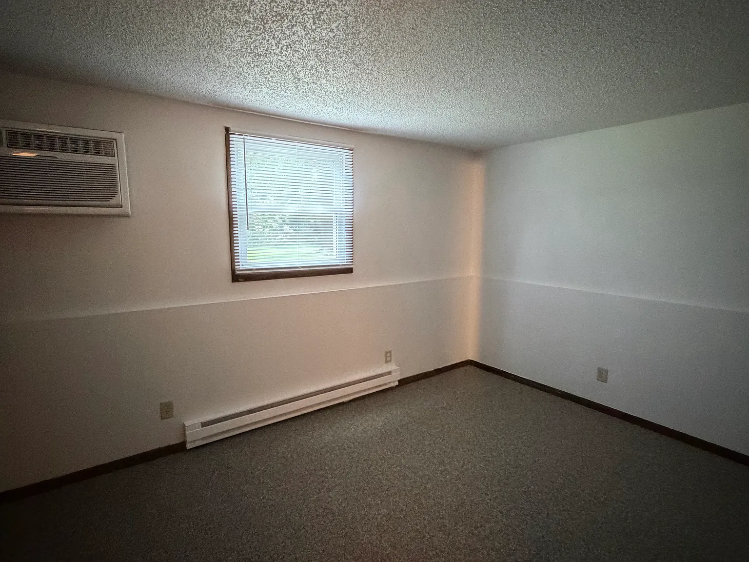 2 bed, 850 sqft, $1,495 — Photo 3