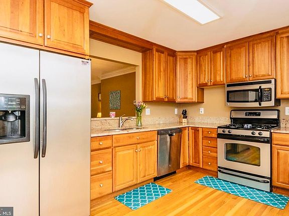 4th image of 13713 Crystalford Ct