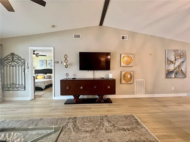 1120 Sarah Jean Cir #B-205 — Photo 8