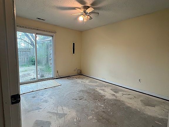 5th image of 1307 Elk Ct